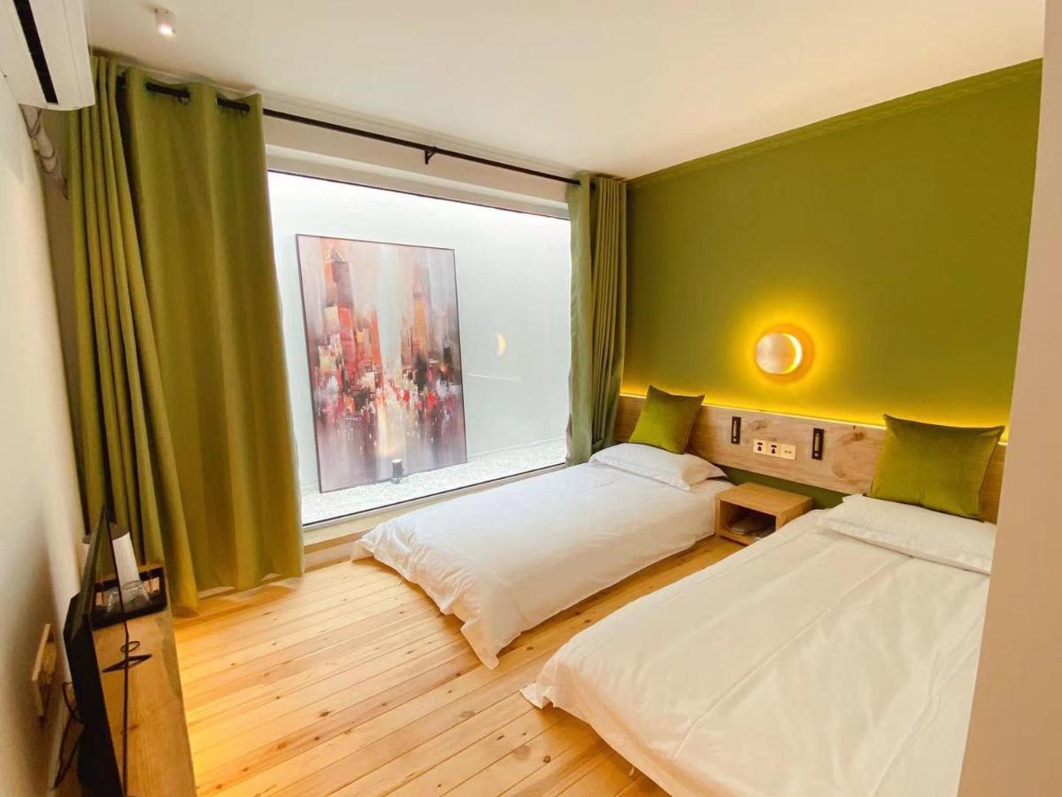 Lantian Garden Hostel Čching-tao Exteriér fotografie