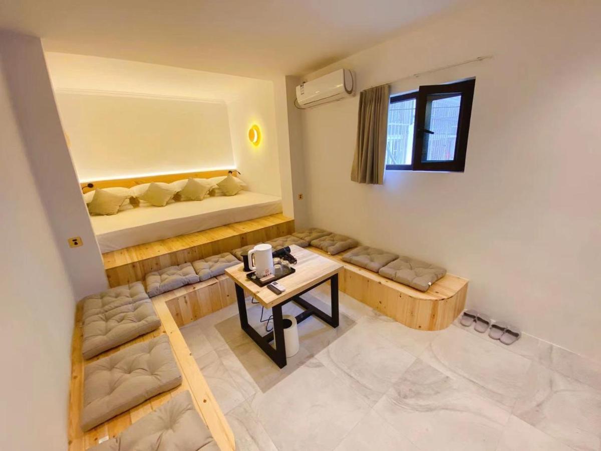 Lantian Garden Hostel Čching-tao Exteriér fotografie