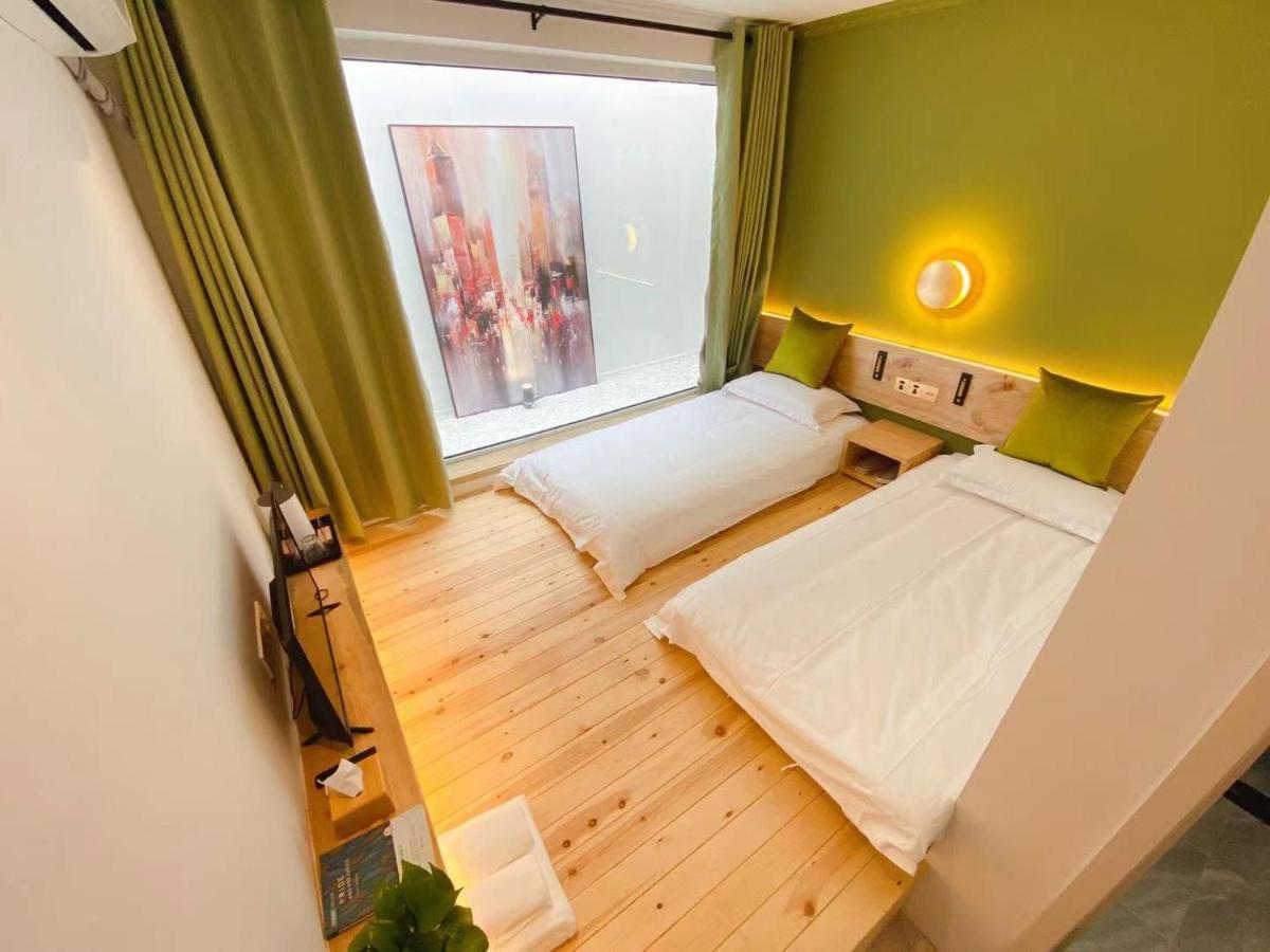 Lantian Garden Hostel Čching-tao Exteriér fotografie