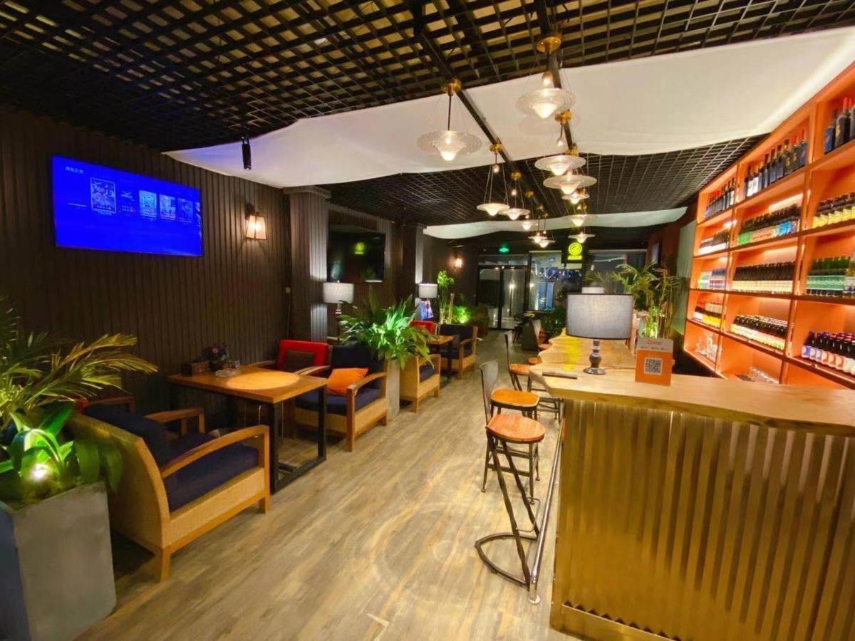 Lantian Garden Hostel Čching-tao Exteriér fotografie
